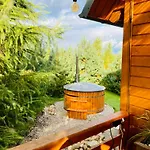 ロッジ Dolina Bella - Ogrzewany Z Balia, Sauna I Kominkiem W Sercu Kaszub