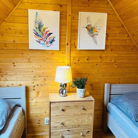 Alojamento de Turismo Selvagem Dolina Bella - Ogrzewany Domek Z Balia, Sauna I Kominkiem W Sercu Kaszub