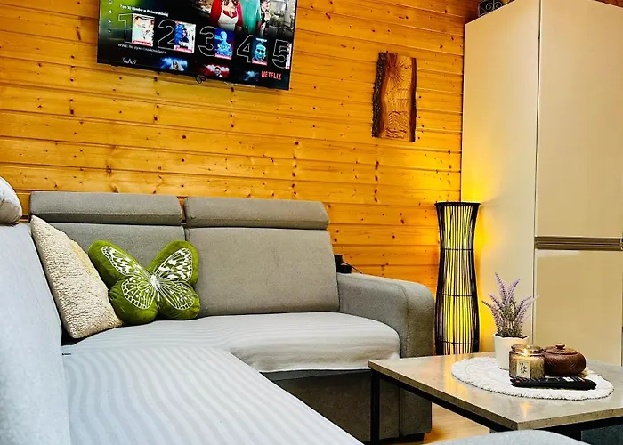 Lodge Dolina Bella - Ogrzewany Z Balia, Sauna I Kominkiem W Sercu Kaszub Golubie